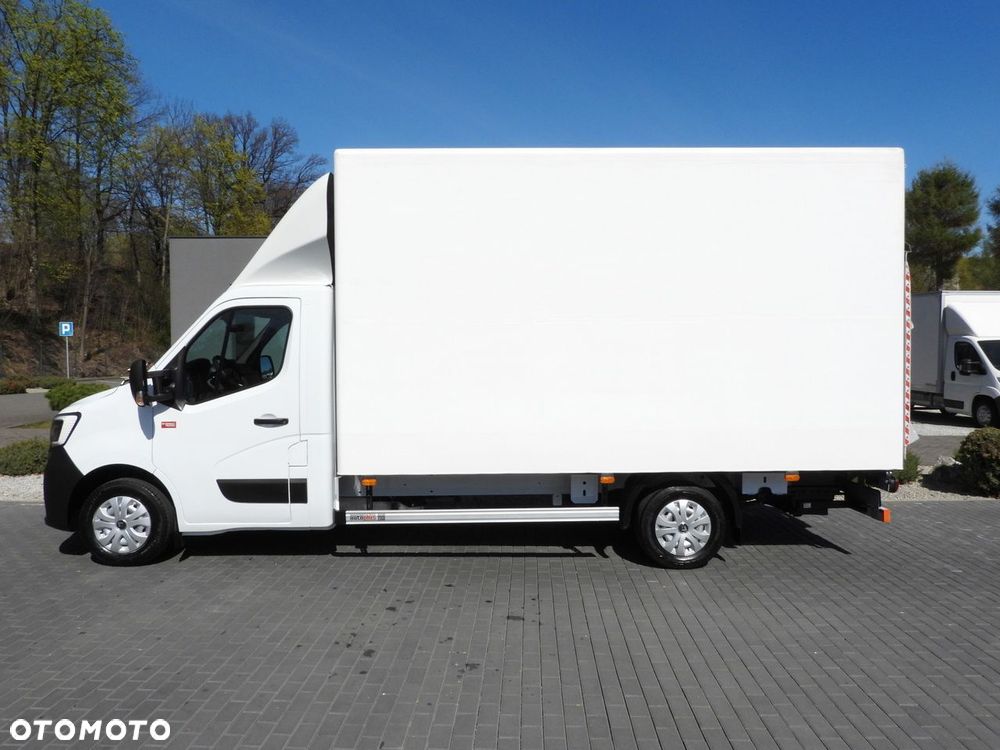 Renault MASTER KONTENER WINDA 8 PALET TEMPOMAT LEDY KLIMATYZACJA  145KM - 10