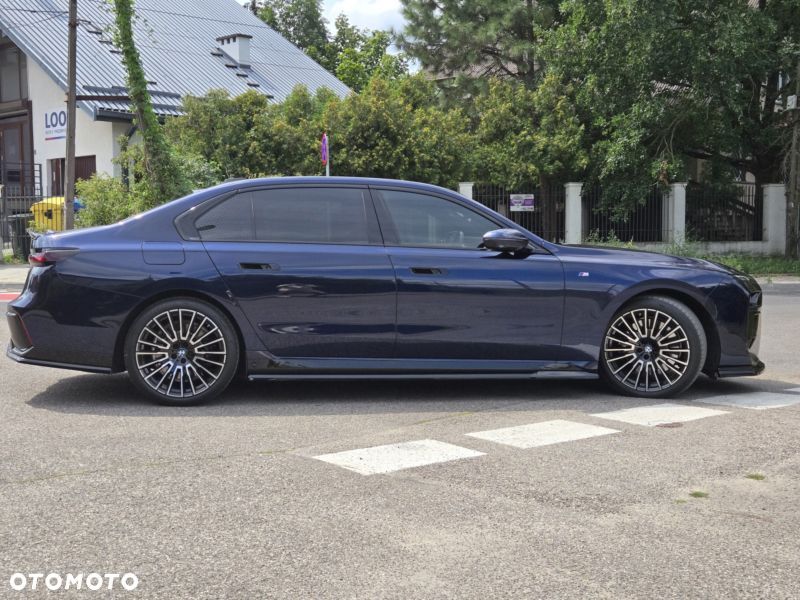 BMW i7 105.7kWh xDrive60 Individual Edition - 1