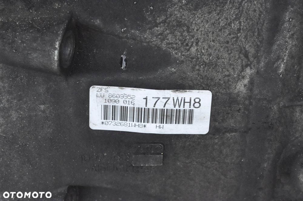 BMW X1 E84 2.0D SKRZYNIA BIEGÓW SDRIVE 8HP-45 8609952 GA8HP45Z-WH8 - 4