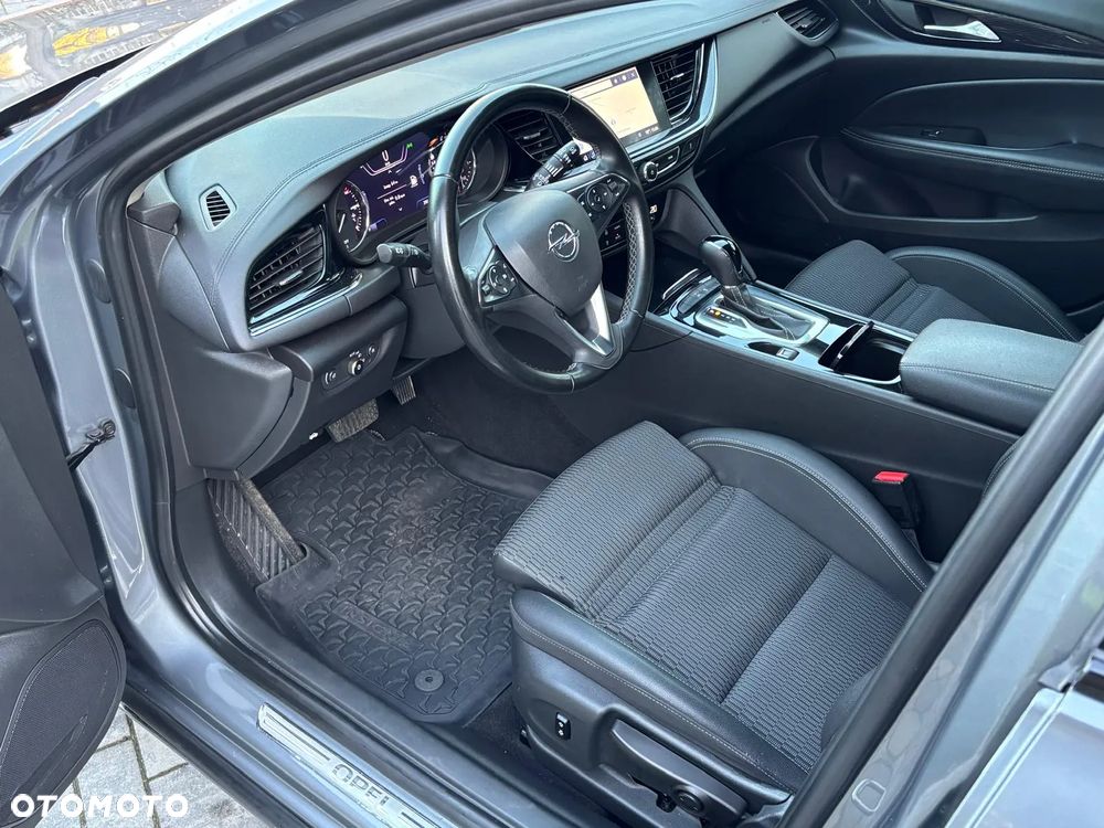 Opel Insignia 2.0 BiTurbo 4x4 Exclusive - 16