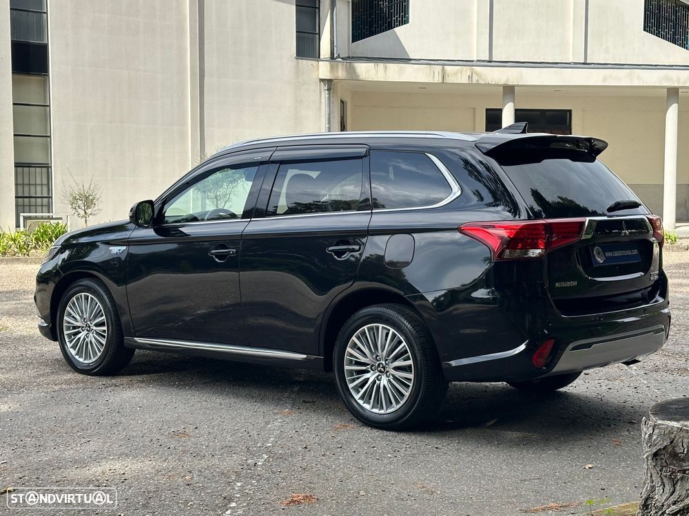 Mitsubishi Outlander 2.0 PHEV Intense - 17