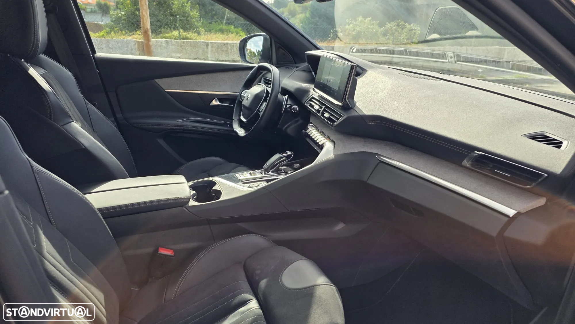 Peugeot 3008 1.5 BlueHDi GT Pack EAT8 - 22