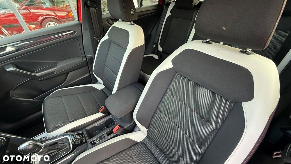 Volkswagen T-Roc - 24