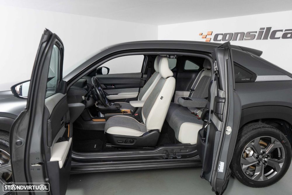 Mazda MX-30 e-SKYACTIV Excellence - 9