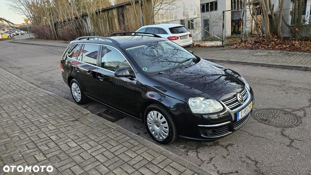 Volkswagen Golf 2.0 TDI DPF Highline - 5