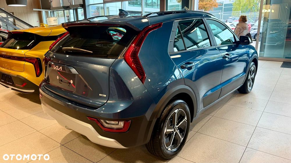 Kia Niro 1.6 GDI Hybrid M - 4