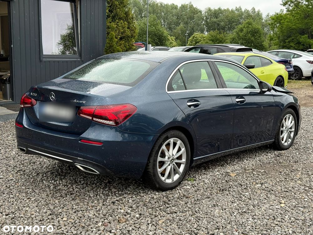 Mercedes-Benz Klasa A 220 4Matic 7G-DCT - 11