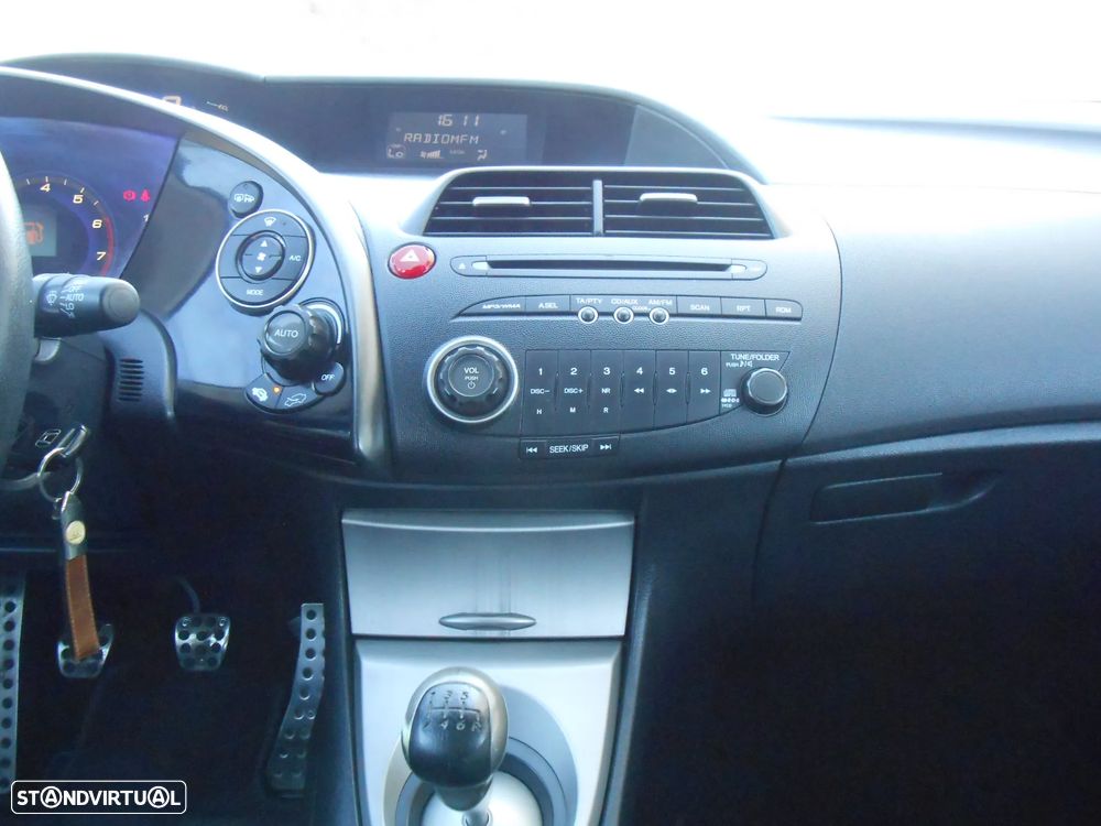 Honda Civic 1.4 Sport - 15