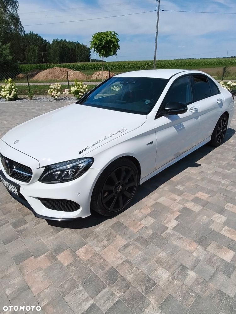 Mercedes-Benz AMG GT - 1