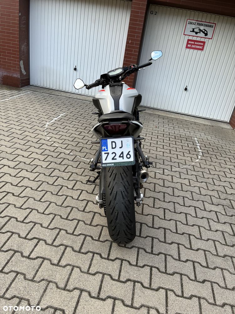 Yamaha MT - 4