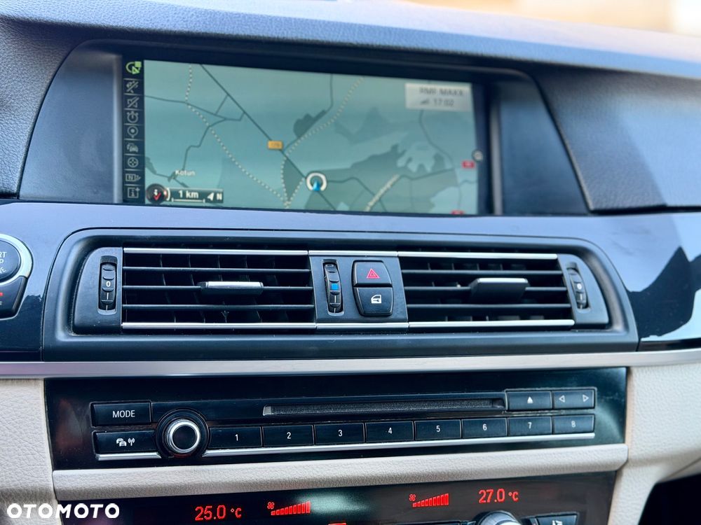 BMW Seria 5 520d - 27