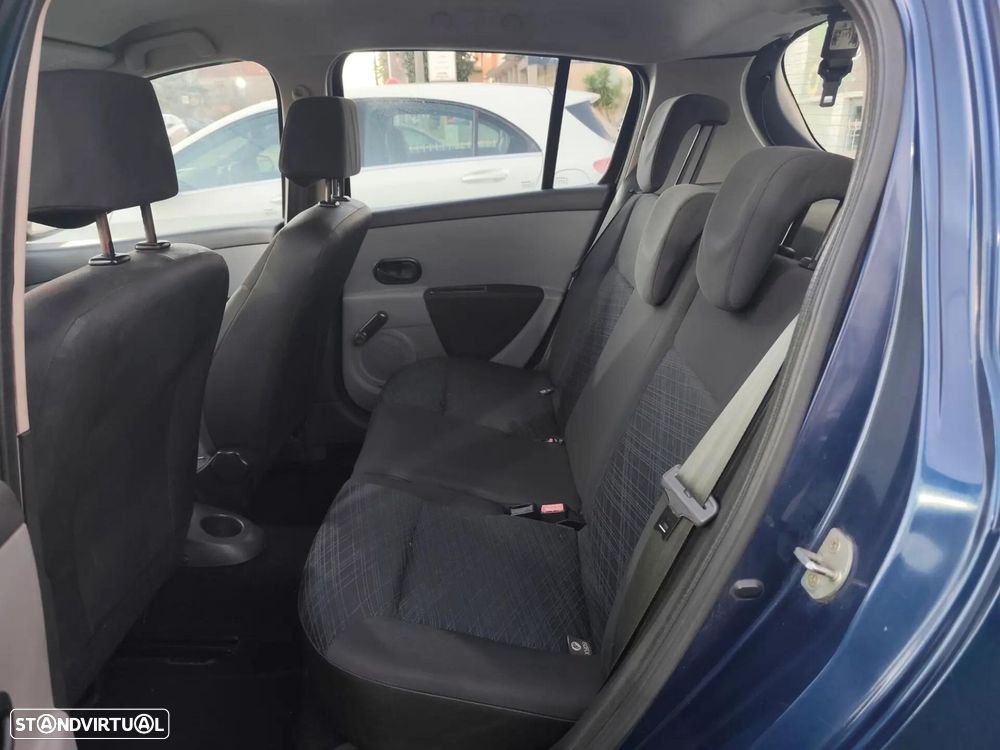Renault Clio 1.2 16V Dynamique - 10