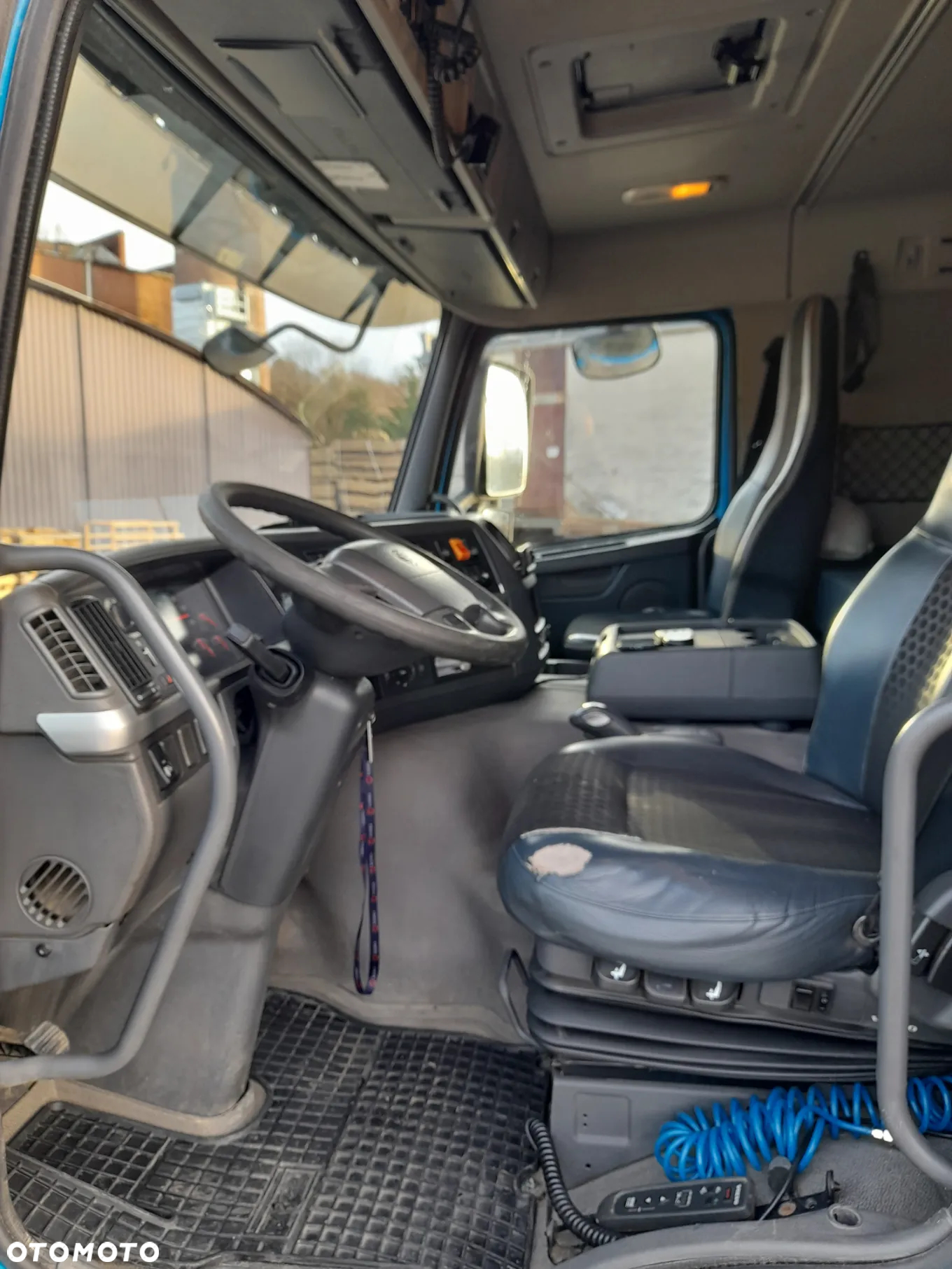 Volvo AUTOCYSTERNA Netto 249 900 zł FM 420 E5 - 7
