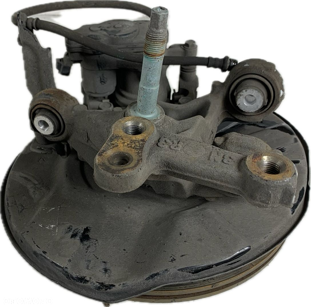 P4 TOYOTA RAV4 V 5 2020 - 2.5 ZWROTNICA ZACISK PIASTA PRAWA TYŁ 89544-12030 - 3