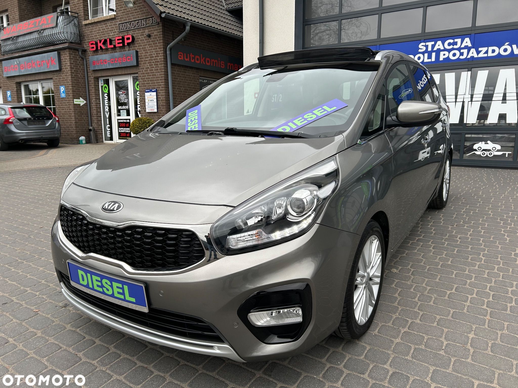 Kia Carens 1.7 CRDi L 7os DCT - 1