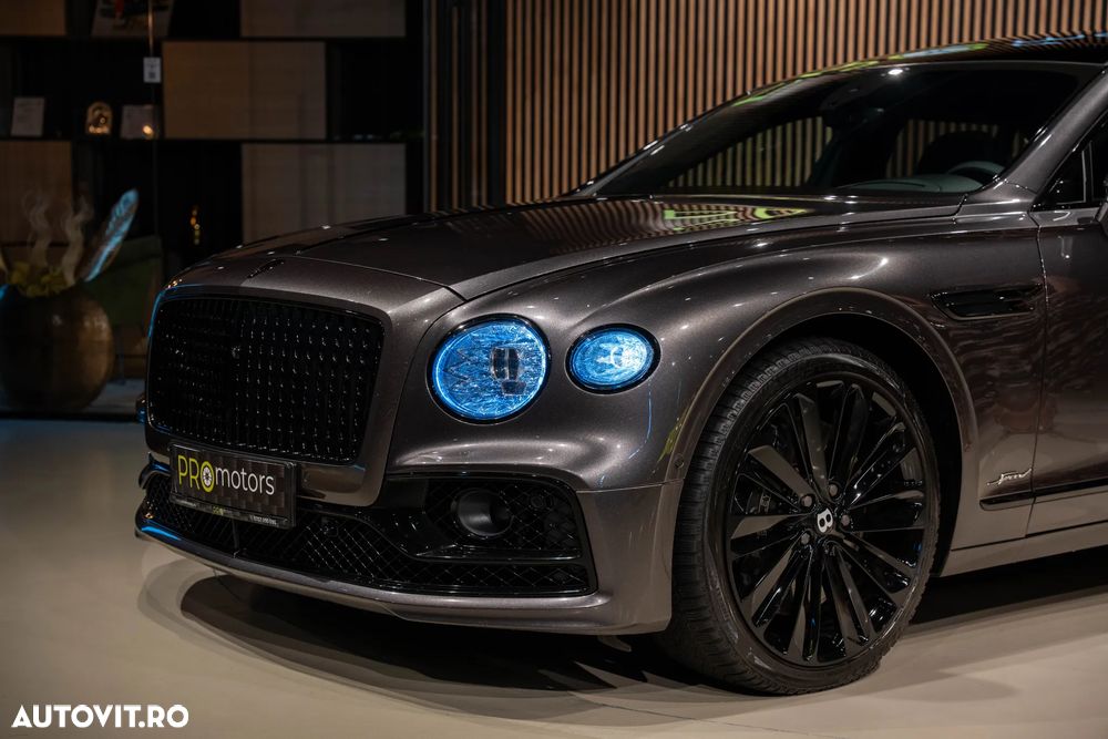 Bentley Flying Spur - 2