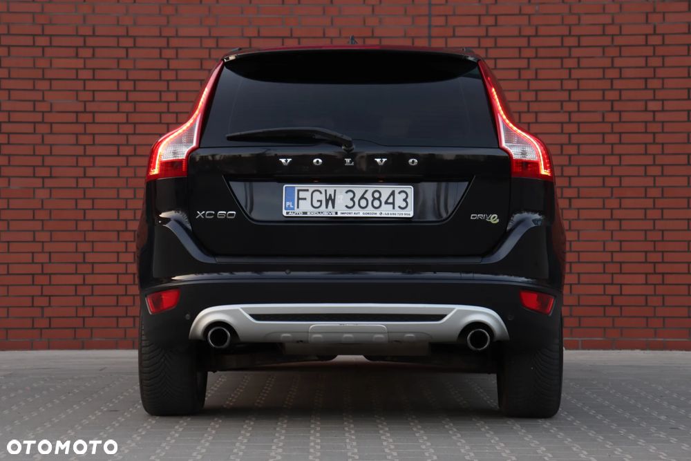 Volvo XC 60 D4 RDesign - 13