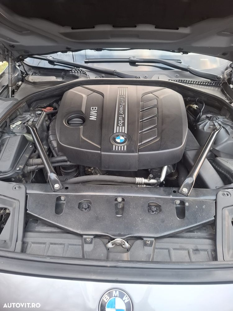 BMW Seria 5 525d Aut. - 7