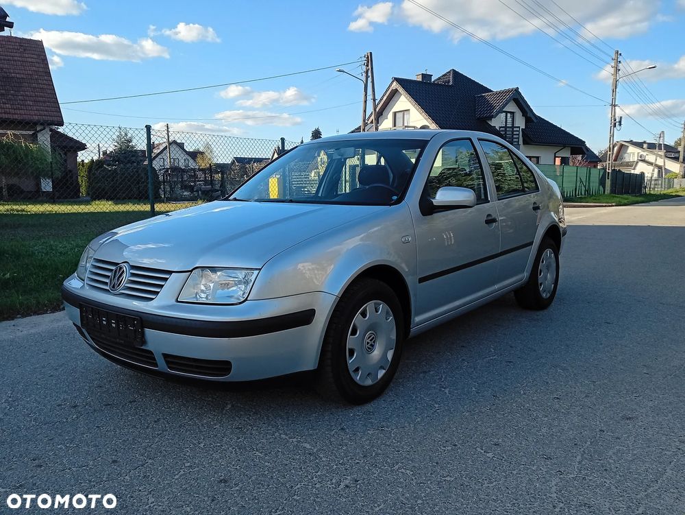 Volkswagen Bora 1.6 Comfortline - 2