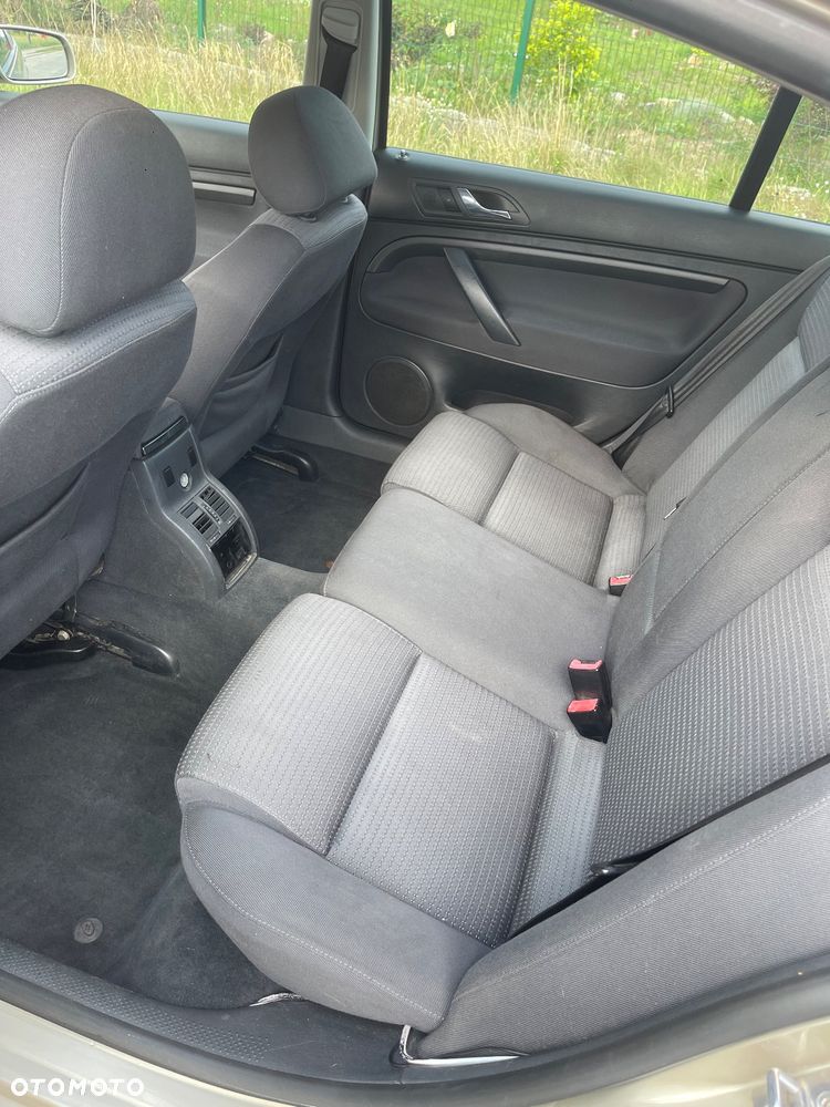 Skoda Superb 2.0 TDI Comfort - 9