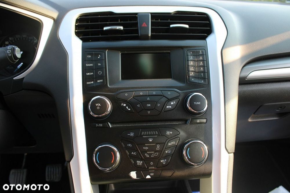 Ford Mondeo - 25