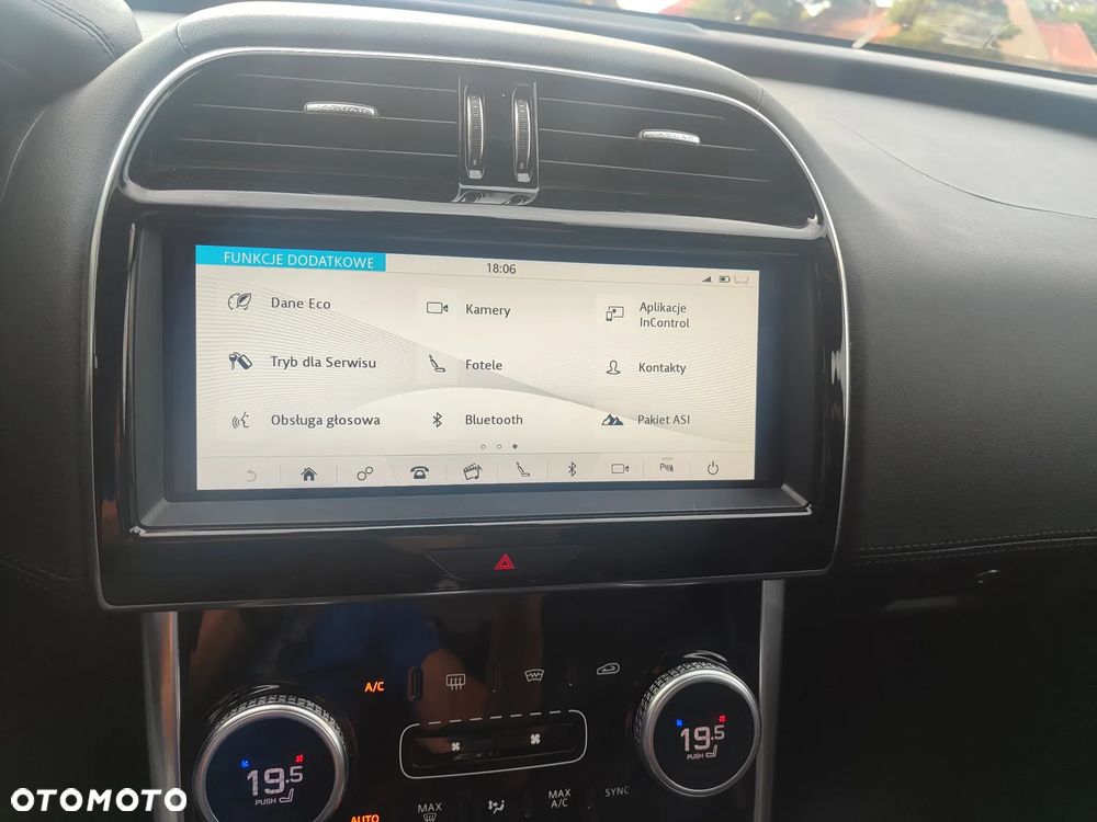 Jaguar XE 2.0 T AWD Prestige - 15