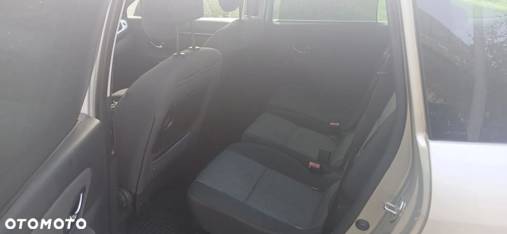 Renault Scenic - 8