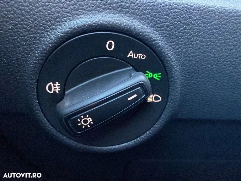 Volkswagen T-Roc 1.0 TSI Base - 23