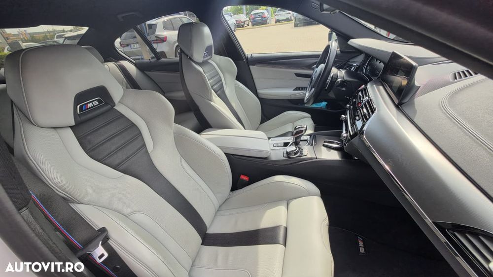 BMW M5 AT - 10