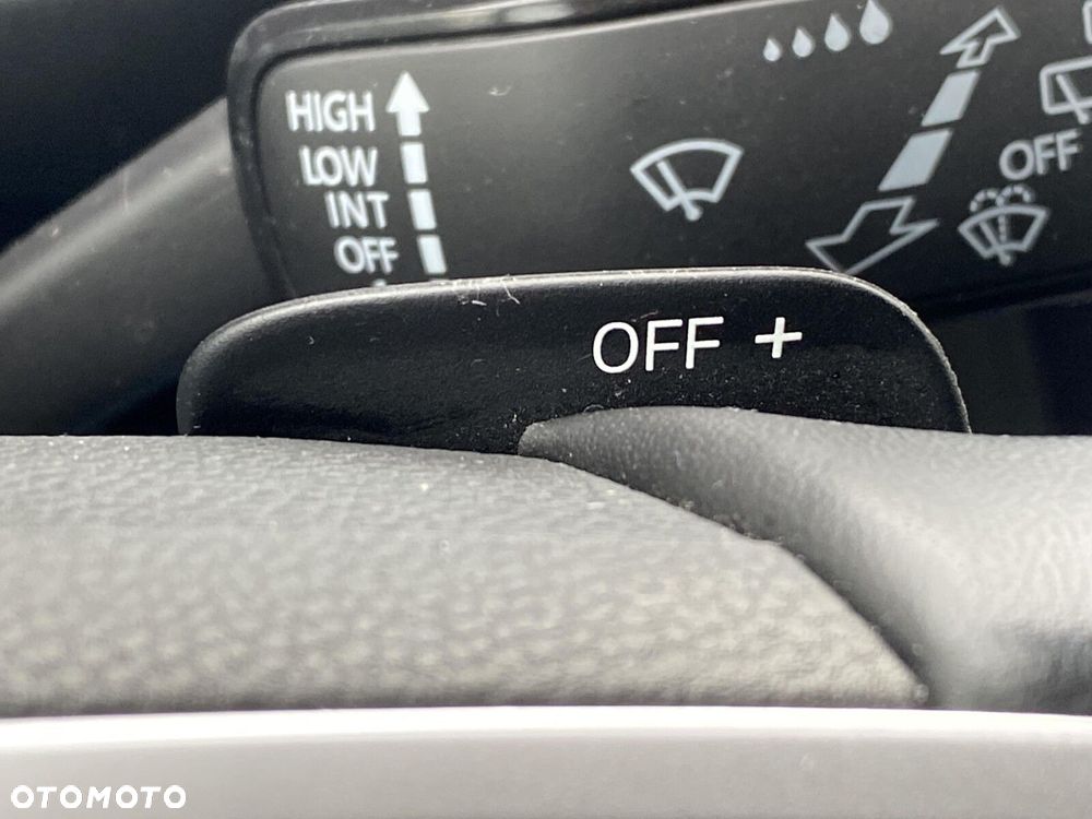 Volkswagen Passat - 16