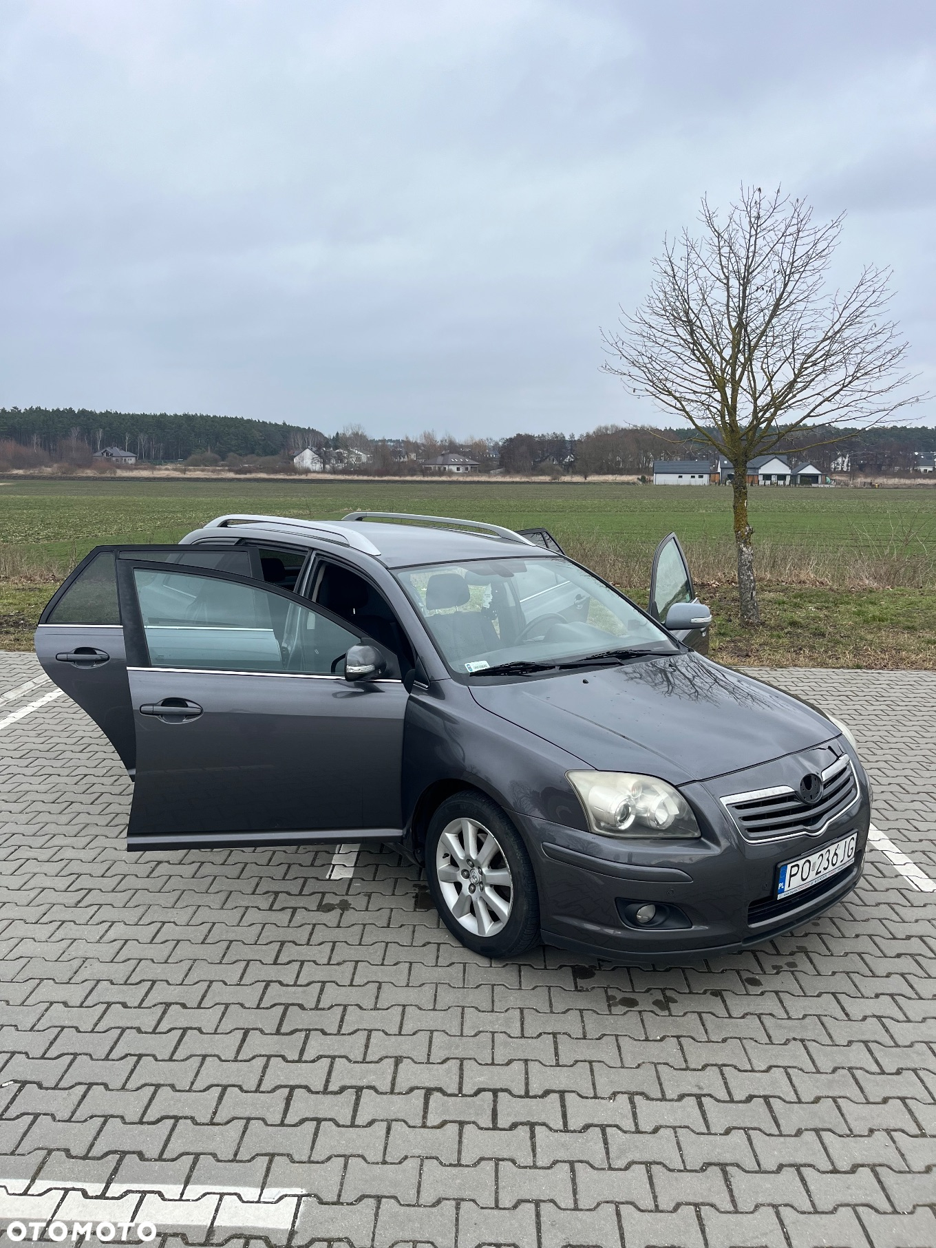 Toyota Avensis - 27