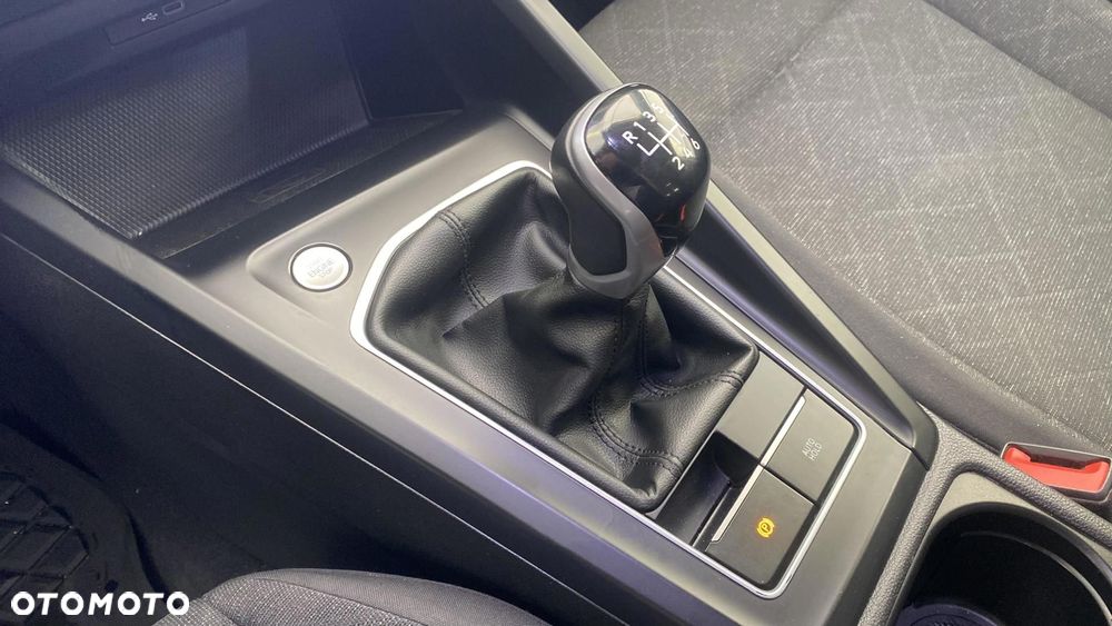 Volkswagen Golf 2.0 TDI Life - 19