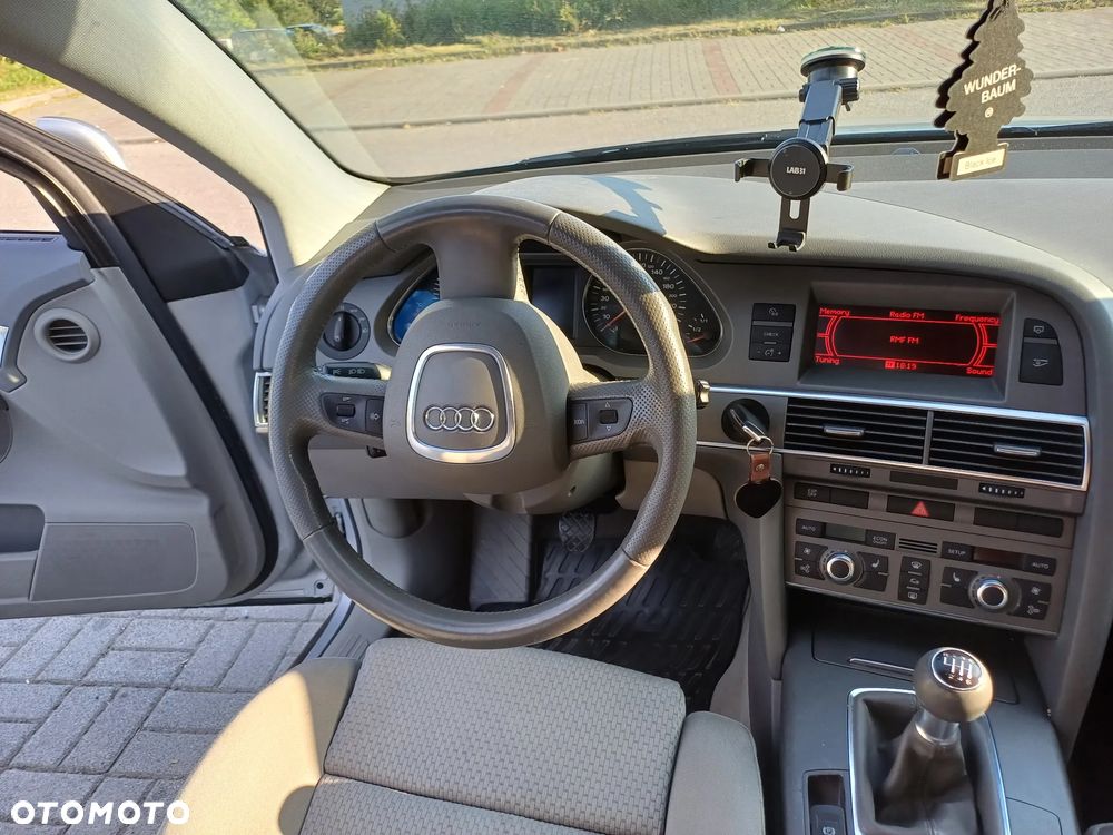 Audi A6 Avant 2.0T FSI - 12