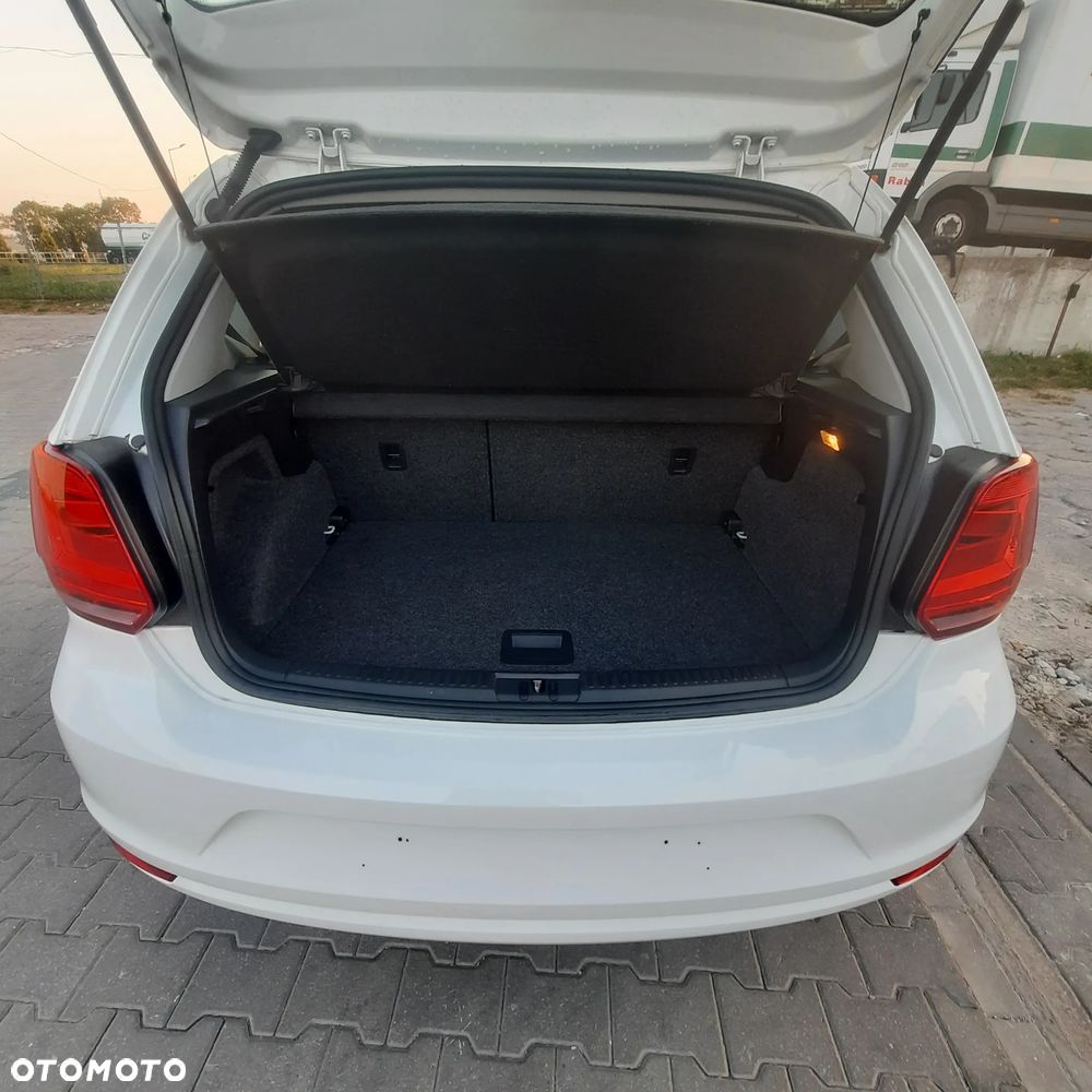 Volkswagen Polo 1.2 TSI BMT Comfortline - 33