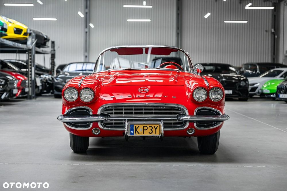 Chevrolet Corvette - 5