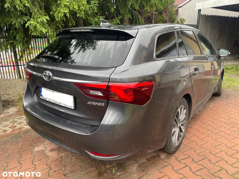 Toyota Avensis 1.8 Active MS - 6