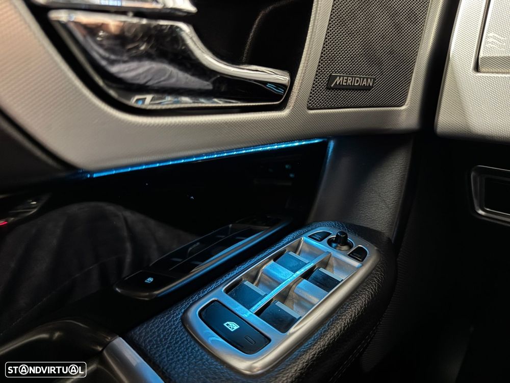 Jaguar XF Sportbrake 2.2 D R-Sport - 40