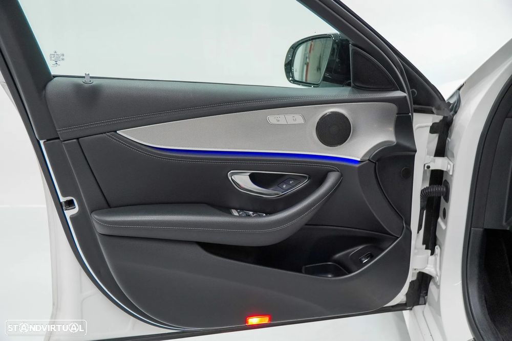 Mercedes-Benz E 300 d AMG designo 7L - 20