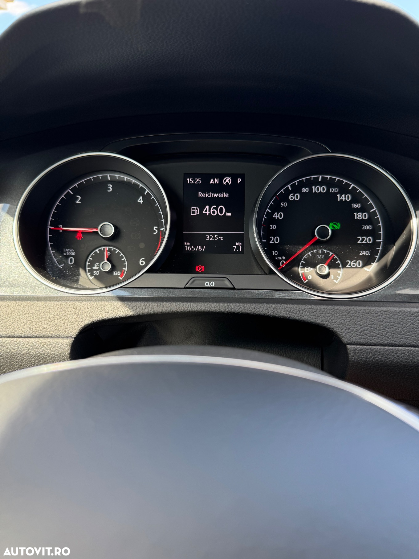 Volkswagen Golf 2.0 TDI DSG Comfortline - 10