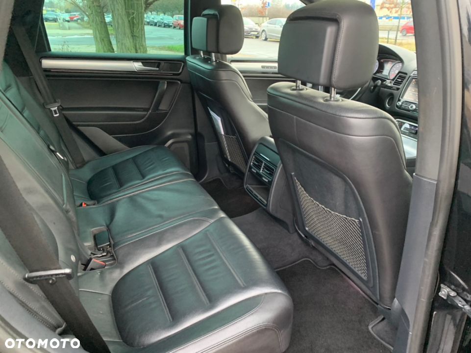 Volkswagen Touareg 3.0 V6 TDI BMT Perfectline R-Style - 10