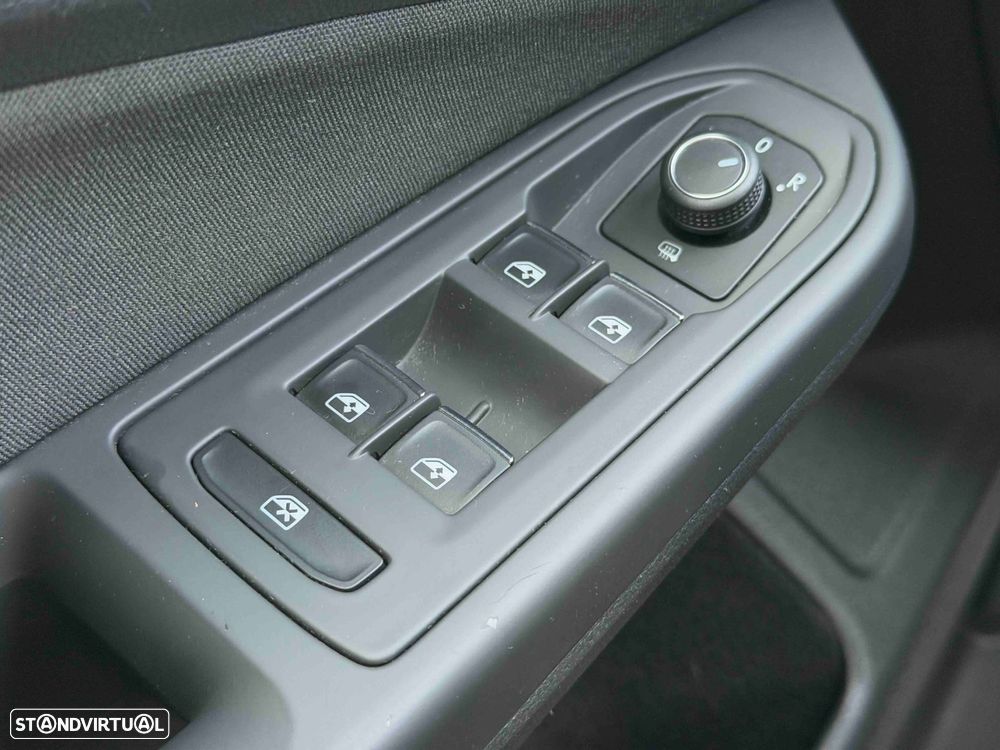 VW Golf 1.0 TSI OPF Active - 32