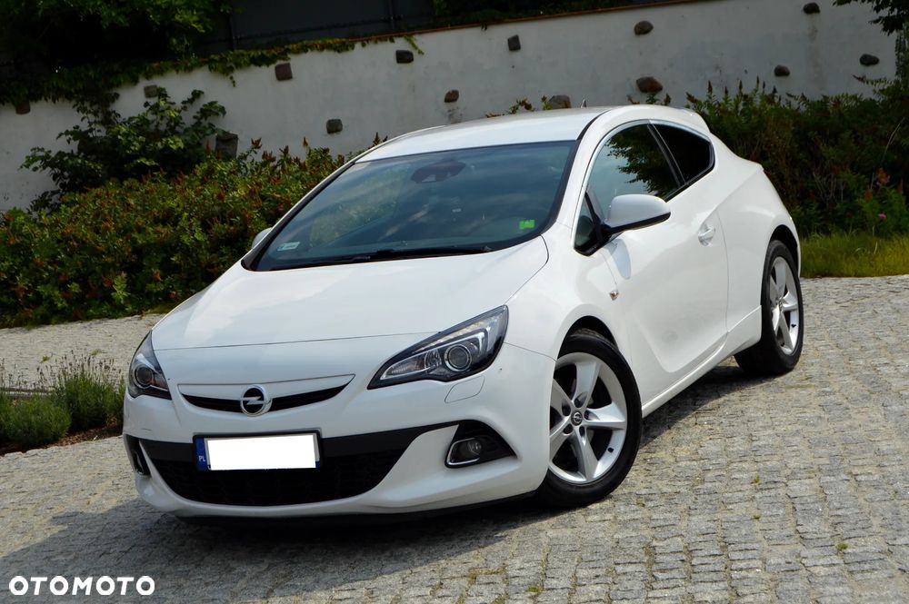 Opel Astra IV GTC 2.0 CDTI Bi-Turbo S&S - 1