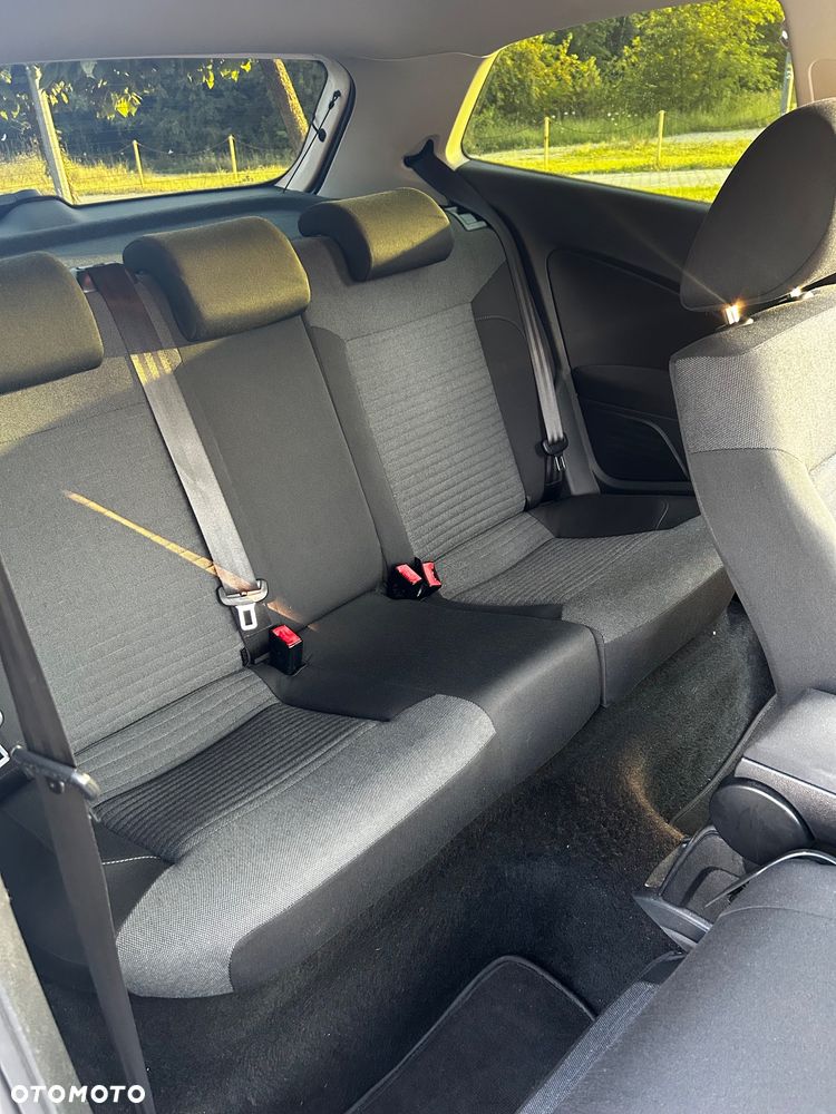 Volkswagen Polo 1.6 TDI Comfortline - 25