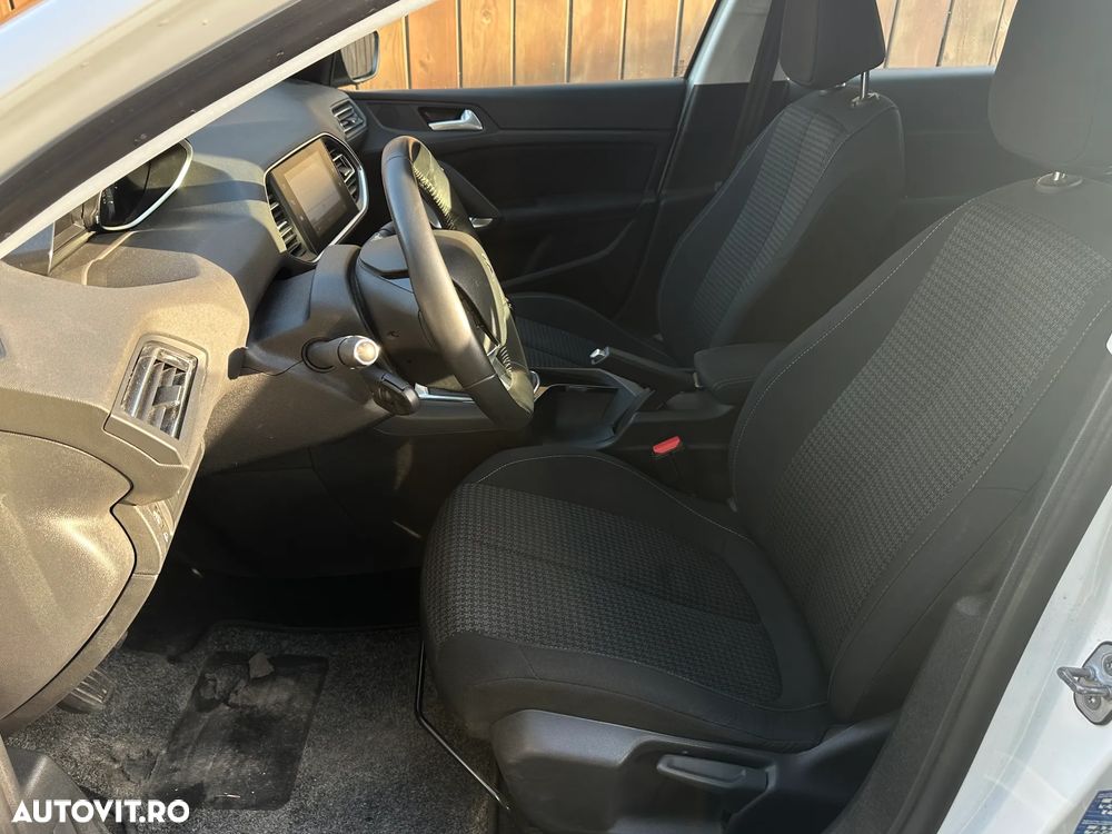Peugeot 308 - 9