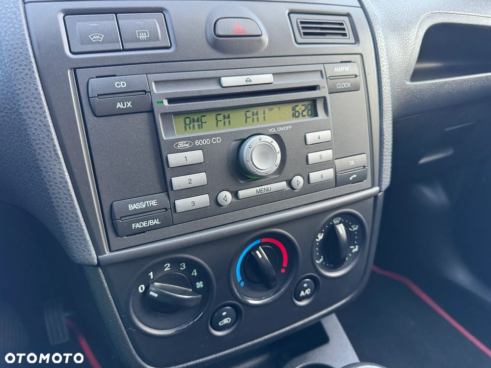 Ford Fiesta 1.4 Fun - 21