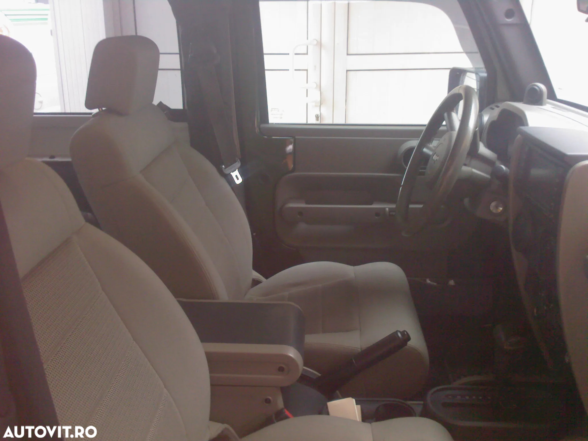 Jeep Wrangler - 6