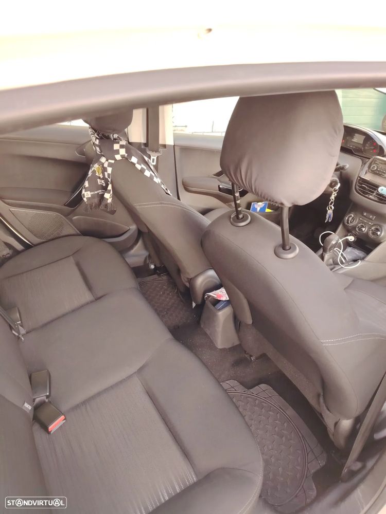 Peugeot 208 1.4 HDi - 8