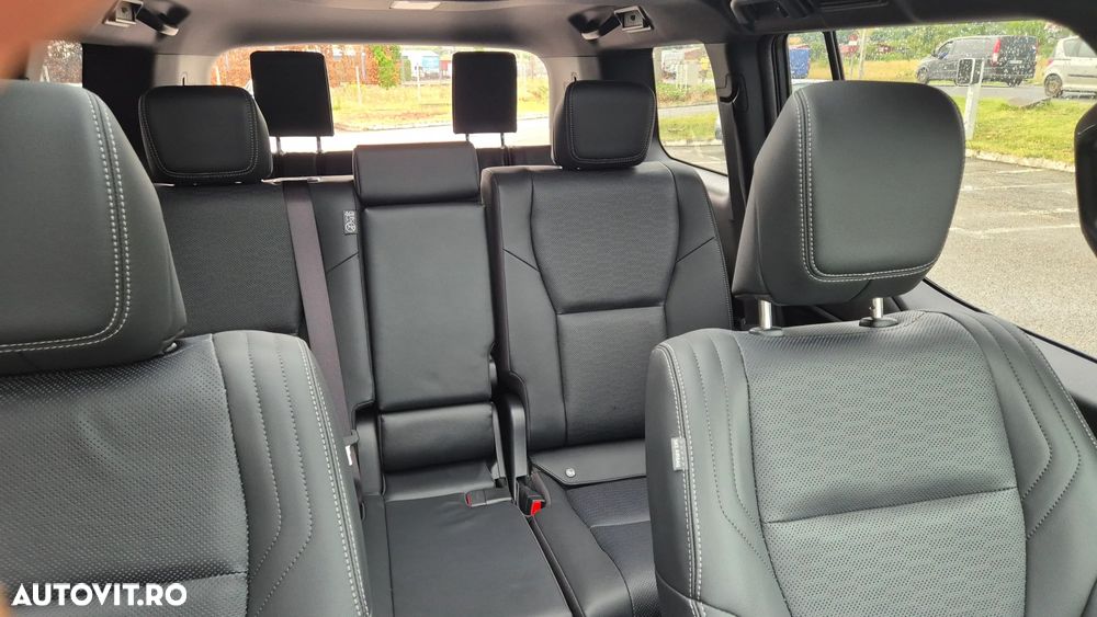 Toyota Land Cruiser 250 2.8l D-4D 204 CP A/T 7 locuri Luxury - 31