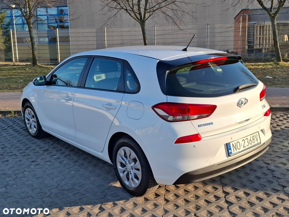 Hyundai i30 1.4 Classic + - 9