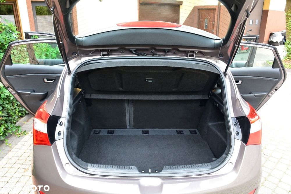 Hyundai i30 1.6 GDI Style - 14
